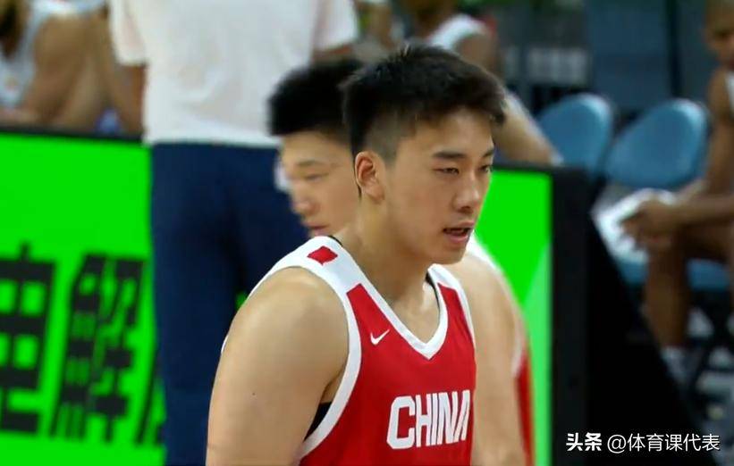包含热身赛-中国男篮不敌西甲球队廖三宁16分的词条