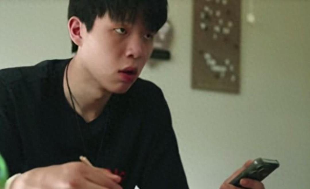 关于吃饱&睡好&不打游戏都做到了吗？杨瀚森：游戏还是玩了2把的信息
